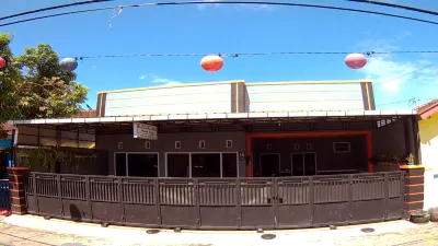 Kanalan Homestay Banyuwangi Отели в г. 