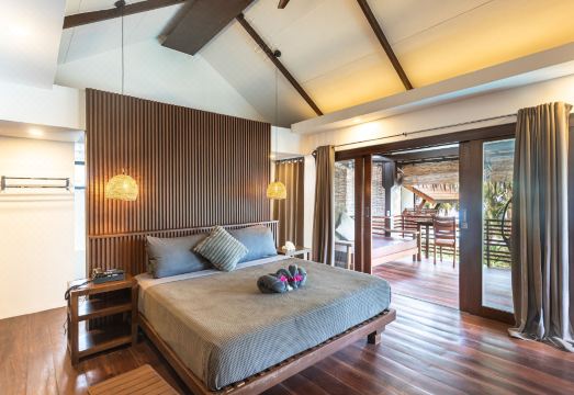 2. 시아르가오 아일..