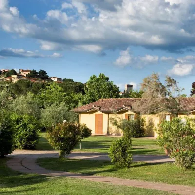 Le Macerine Hotels near Lake Trasimeno (Lago Trasimeno)