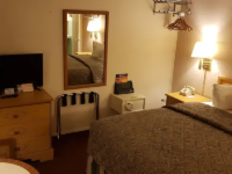 Cozy Inn Hotels in Cortez