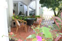 LeBovallon B&B Hotels in Mahebourg