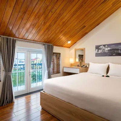 Truc Loc Villa Hotels near Cam Kim