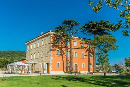 Relais Paradiso Resort & Spa Отели в г. Marcellano