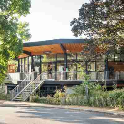 Camping de Lyon Hotel Exterior
