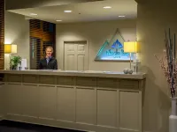 Whistler Peak Lodge Hotels near Magic Chair