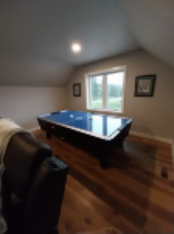 New spacious beautiful Home in enchanting Hill City!