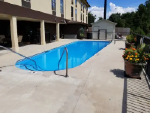 High Point Inn & Suites Hotels in Archdale