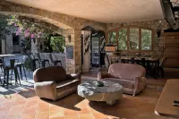 Hôtel Casa Rossa & Spa Hotels in Л'Іль-Русс