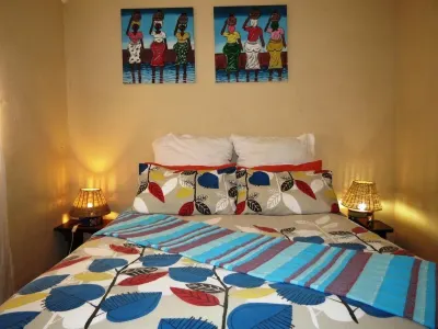 Riverlodge Backpackers Hotels near Pinelands Club