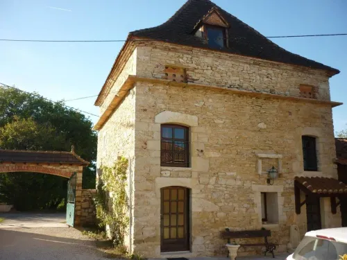 Domaine de la Rode Buze Hotels in Cahors