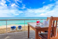 Travellers Beach Resort