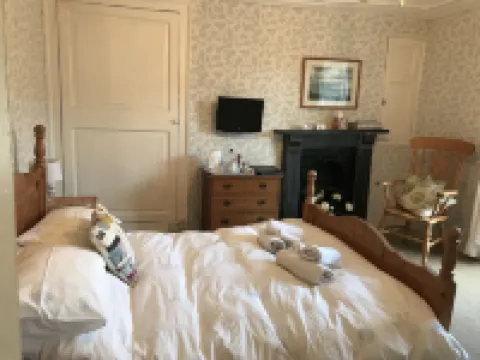 Spring Gardens B&B Hotels in Wadebridge