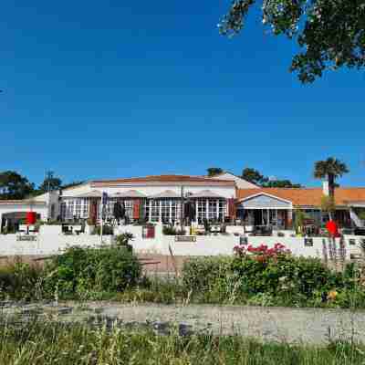 Hotel Spa Les Cleunes Oléron Hotel Exterior