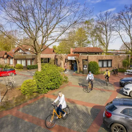 Tiek Apartments