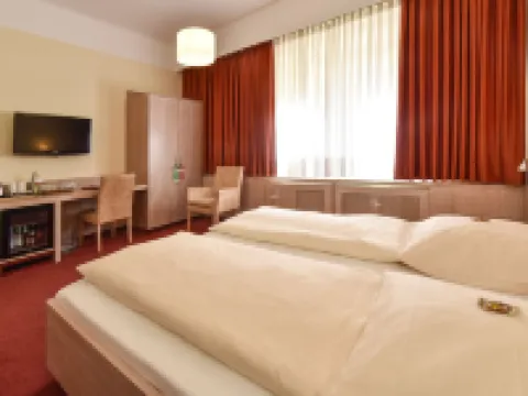 Hotel ADRIA München Lehel Hotels in der Nähe von Max-Joseph-Platz