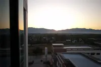Abizz Hotel Lampang Airport - Mountain view