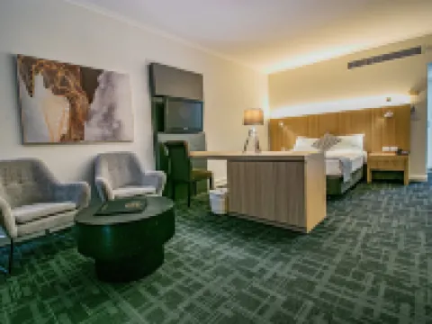 Opal Cove Resort Hotels in Korora