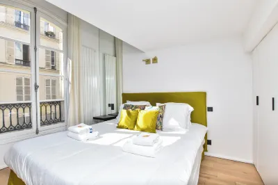 Résidence Paris ANJOU Hôtels à : Paris