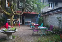 Hôtel le Memphis Hotels near Poitiers - Biard Airport