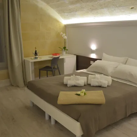 In & Out Matera