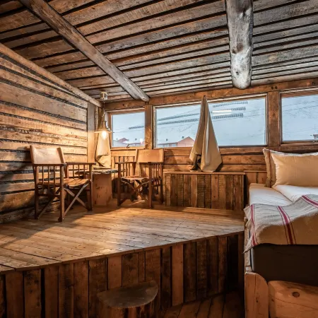 Basecamp Hotel