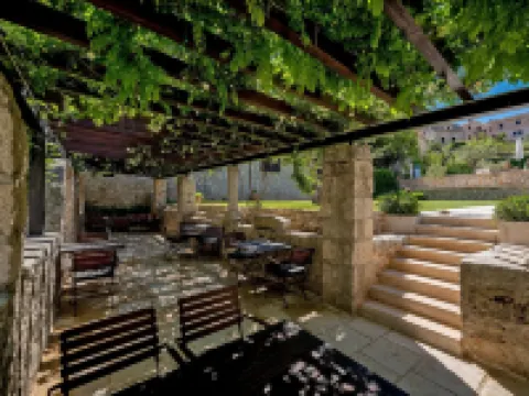 Puteus Palace Brac Hotels in Pučišća