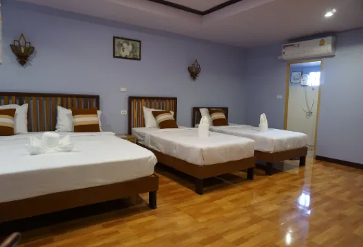 บูทีครีสอร์ท ลำปาง Lampang Bouteak resort
