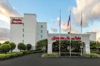 Hampton Inn & Suites by Hilton San Juan Các khách sạn gần Isla Verde Beach West