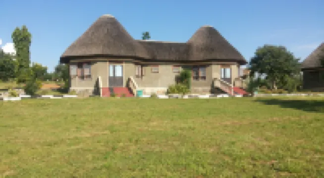 Parkside Safari Lodge Hotels in 