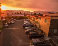 Sahara Courtyard Inn Penticton - parking