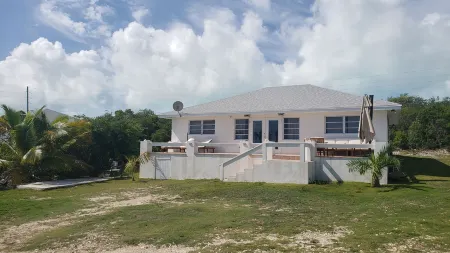 Ocean Mist Villa Отели в г. Michelson