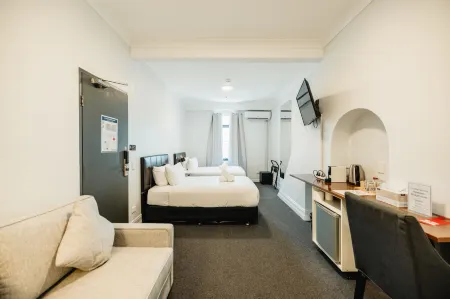 Newtown Cozy Stays Отели в г. Sydenham