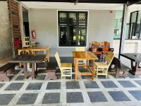 Koh Jum Bungalow & Hostel Hotels in Koh Jum