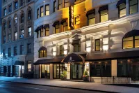The Gregorian New York City Hotels near Mercy College