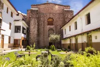 Hotel Monasterio San Pedro - Bergblick