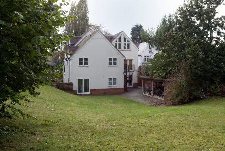 Quiet 2 Bedroom Apartment in Headington, Close to Oxford Hospitals & Brookes University