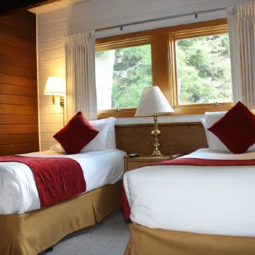 St Moritz Lodge and Condominiums