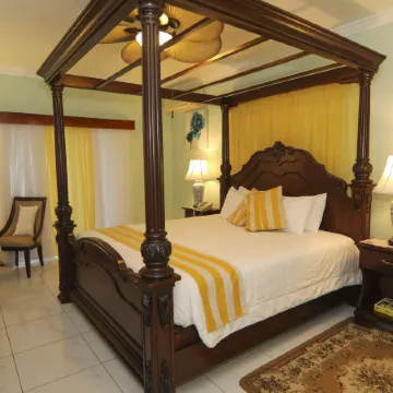 Rayon Hotel