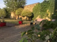 La Maison de Mathilde Hôtels à : Pacé