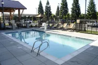 TownePlace Suites Redding - Pools