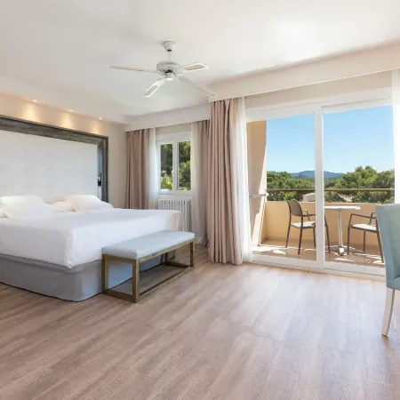 Valentin Somni Hotel & Suites