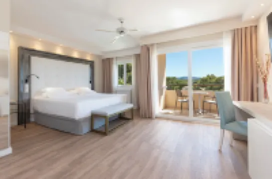 Valentin Somni Hotel & Suites