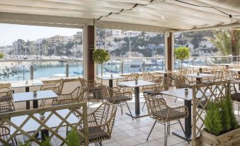 Portodrach Aparthotel & Suites