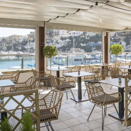 Portodrach Aparthotel & Suites