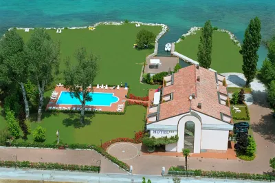 Yachting Hotel Mistral