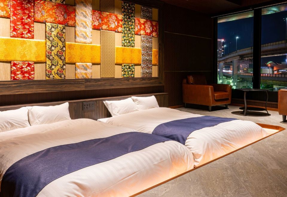 5. 고베 포트 타워..