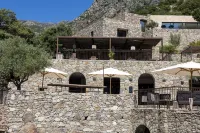 Hôtel Case Latine فنادق في Lama