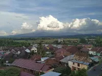 RedDoorz Syariah Near Lahat Station Hotels in Lahat