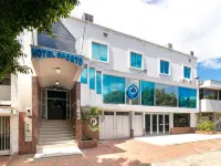 Ayenda Oporto Suites Hotel a Cucuta