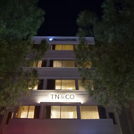 TN & CO Hotel